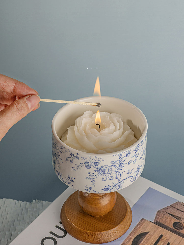 Camellia Scent & Candle porcelain